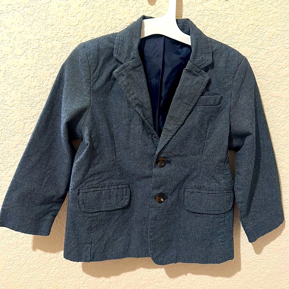 Target Brand Classic Suit Jacket for boy. It’s like new. Size S 5-6.